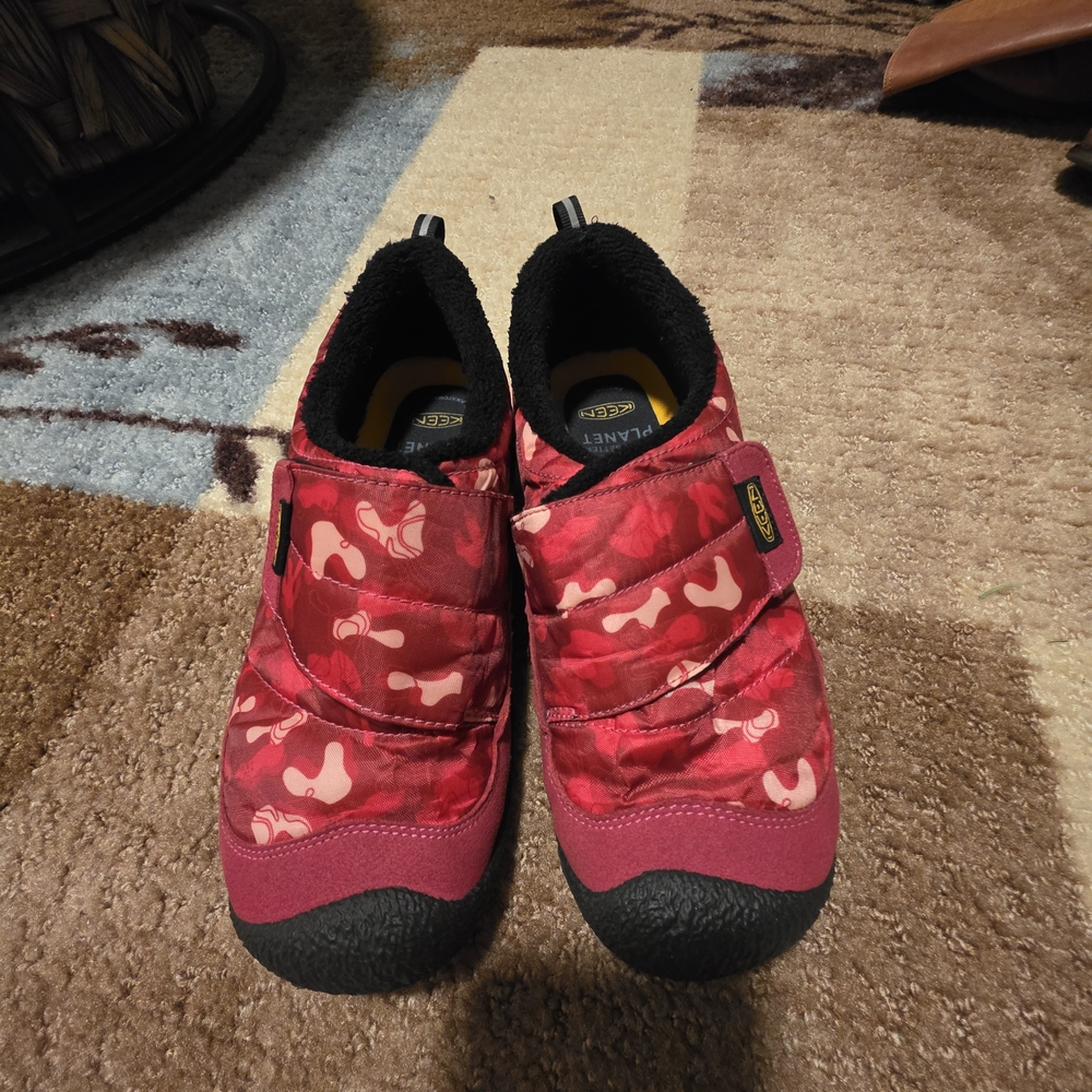 Keen Red Women's Athletic Shoes